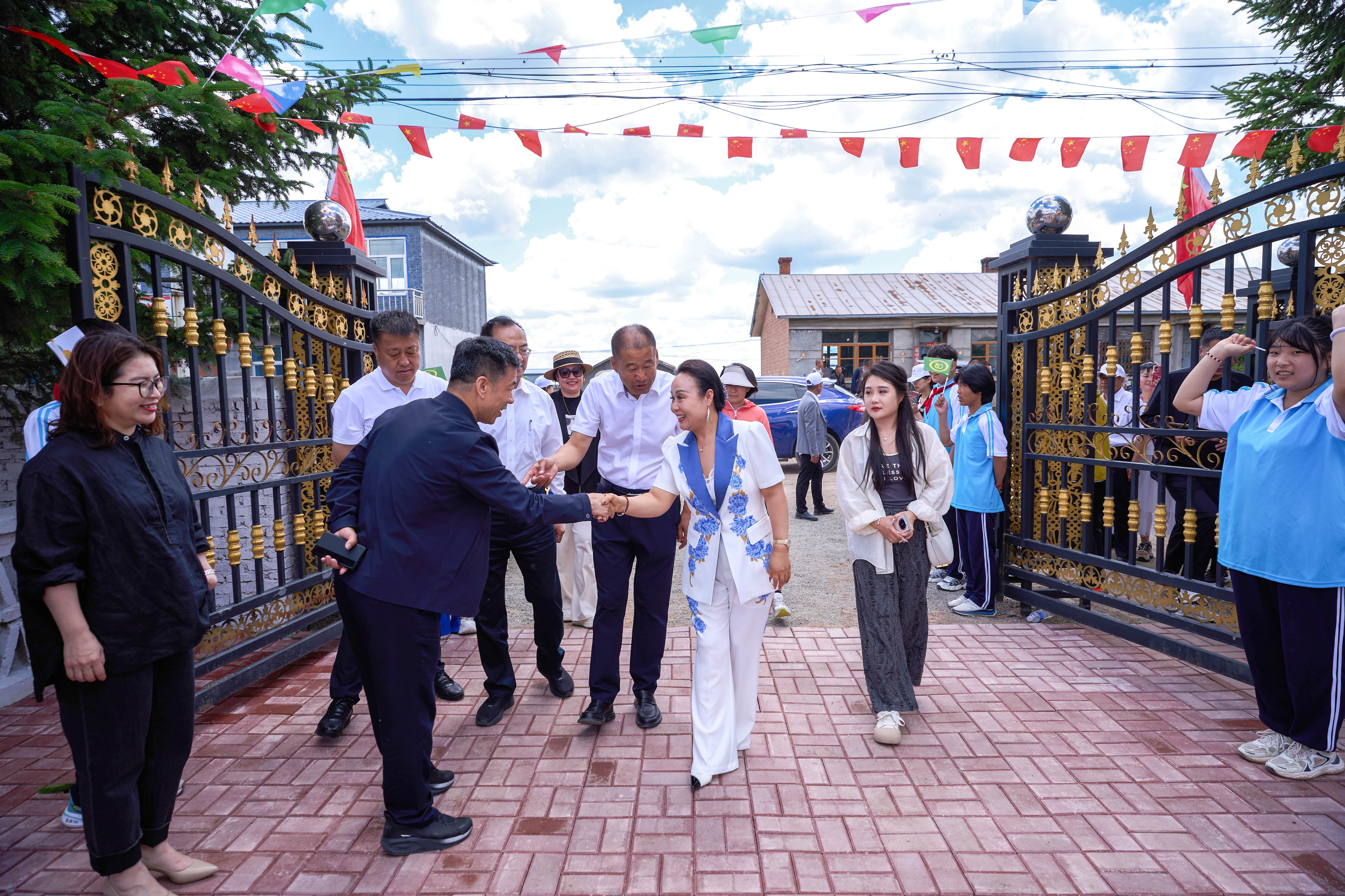 第254所 黑龙江巴彦县黑山镇民乐村球友会-球友会(中国)一站式服务平台
侯玉霞学校
