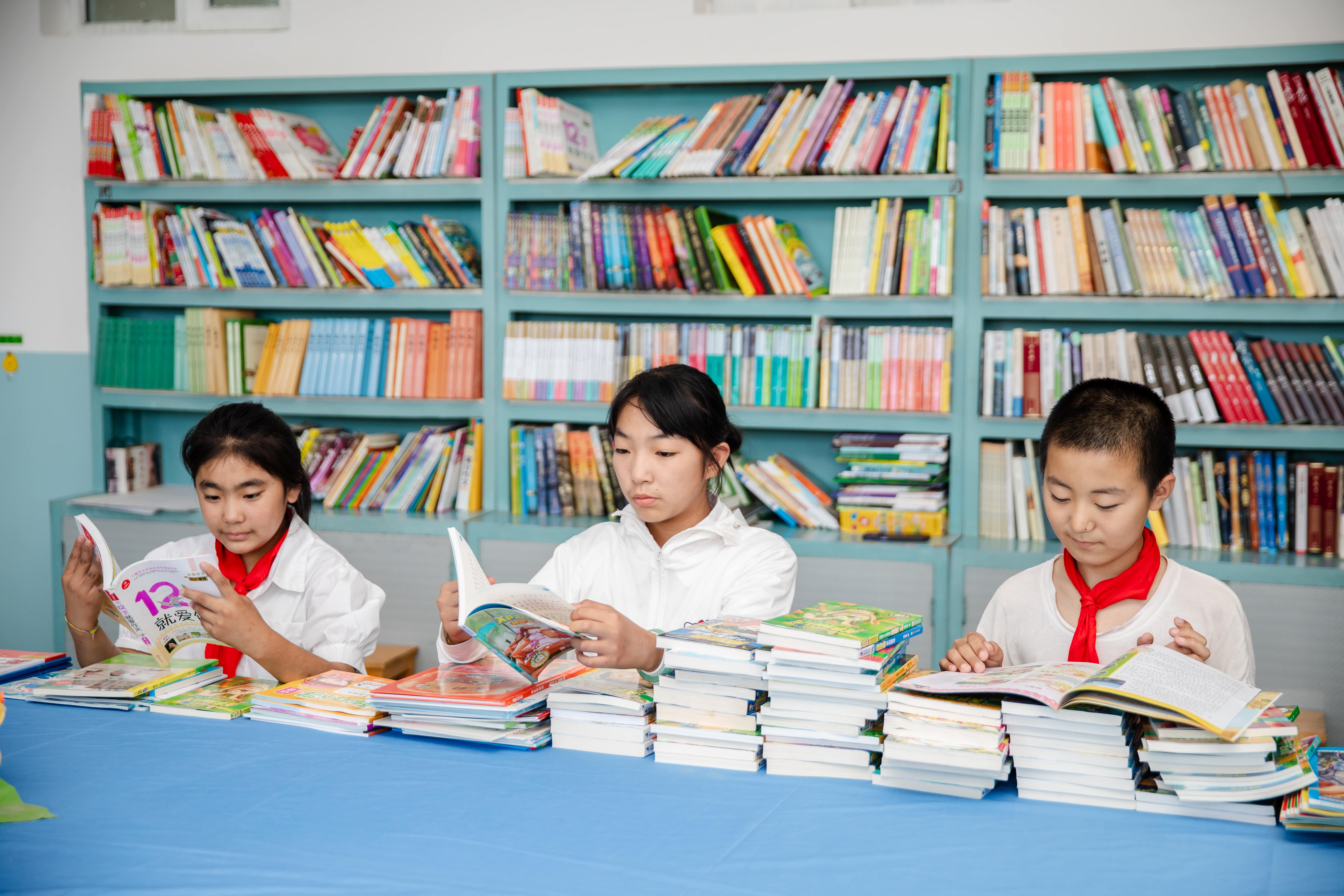 天津高校大学生记者走进球友会-球友会(中国)一站式服务平台
公益小学开展“书香悦读，筑梦成长”活动