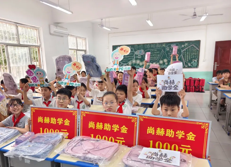 权威媒体3·15特别报道丨球友会-球友会(中国)一站式服务平台
：创新领航健康消费，责任铸就行业典范